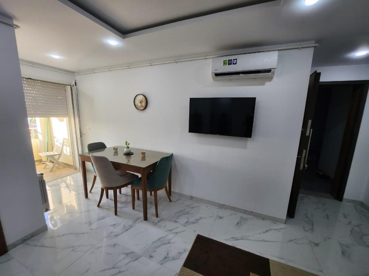 Ferienwohnung Elegant S1 Meuble Garde A Ariana -Tunis Exterior foto