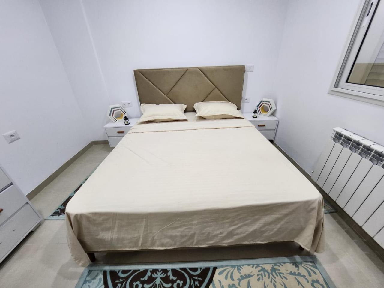 Ferienwohnung Elegant S1 Meuble Garde A Ariana -Tunis Exterior foto